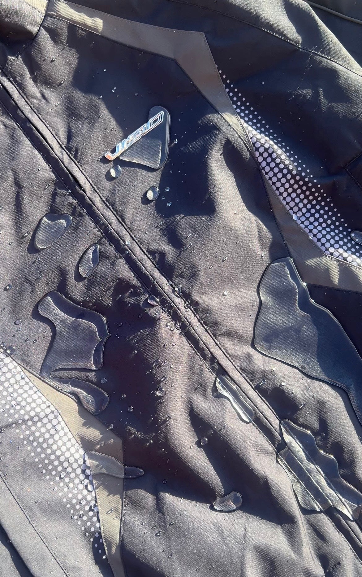 WATERPROOF TRACKJACKET - Image 5